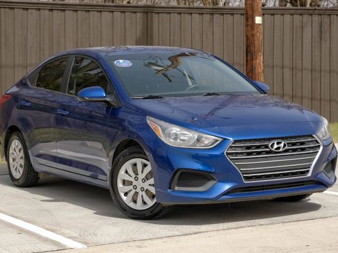 Used 2020 Hyundai Accent SE w/ Cargo Package image 8