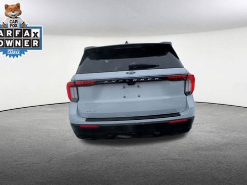 Used 2026 Ford Explorer Active image 7