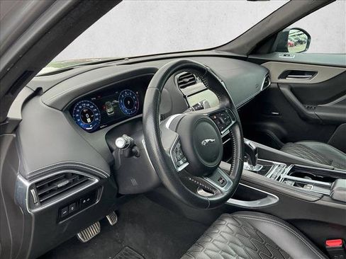 Used 2020 Jaguar F-PACE SVR AWD/4WD image 10