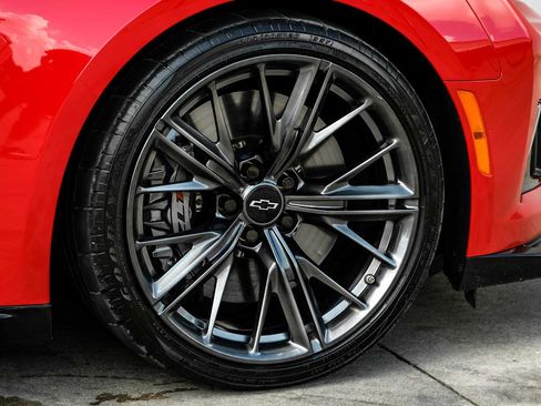 Used 2022 Chevrolet Camaro ZL1 RWD image 47