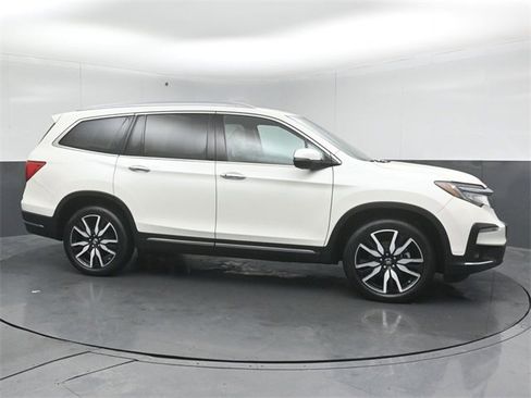 Used 2019 Honda Pilot Elite image 1