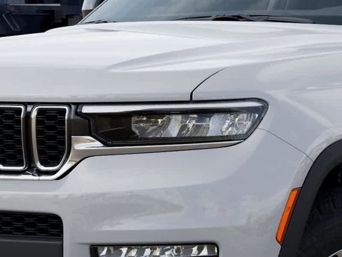 New 2025 Jeep Grand Cherokee L Limited image 10