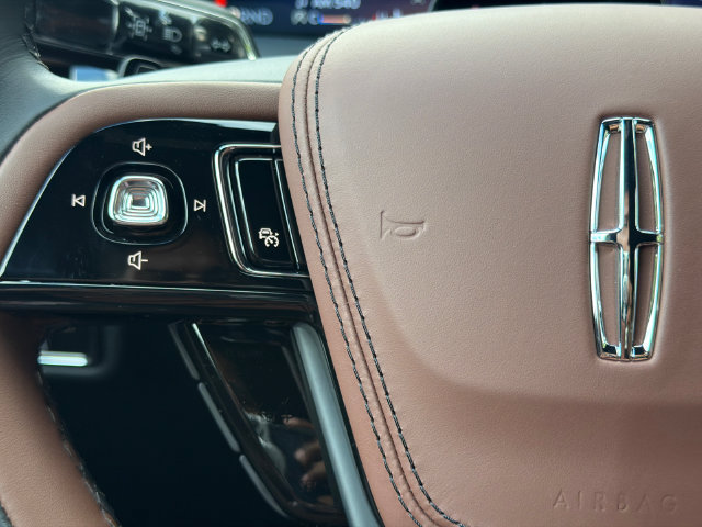 New 2027 Lincoln Aviator Reserve w/ Luxury Package RWD image 29