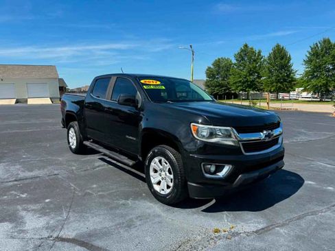 Used 2017 Chevrolet Colorado LT w/ LT Convenience Package RWD image 7