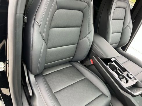 New 2026 Chevrolet Equinox LT w/ Convenience Package II image 28