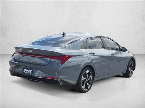 Used 2023 Hyundai Elantra Limited FWD image 8