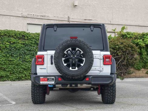 Used 2024 Jeep Wrangler Unlimited Rubicon 4xe AWD/4WD image 10