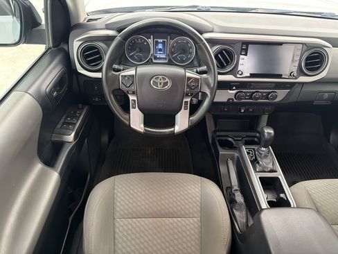 Used 2021 Toyota Tacoma SR5 RWD image 16
