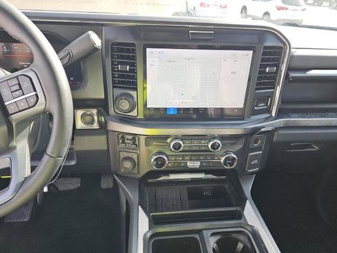 Used 2025 Ford F250 Lariat w/ Lariat Ultimate Package image 5