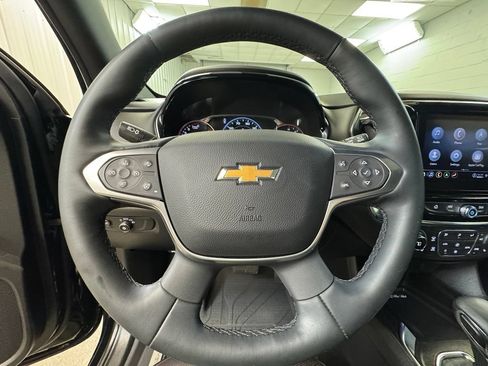 Used 2023 Chevrolet Traverse High Country AWD/4WD image 41