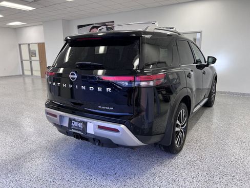 Used 2024 Nissan Pathfinder Platinum w/ Cargo Package image 16
