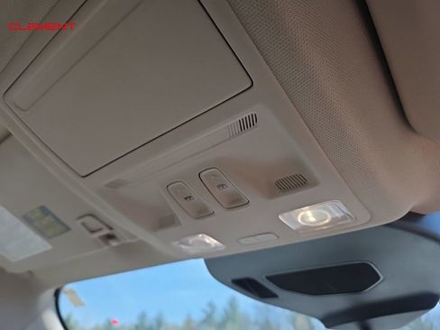 Used 2020 Ford Escape SEL image 19