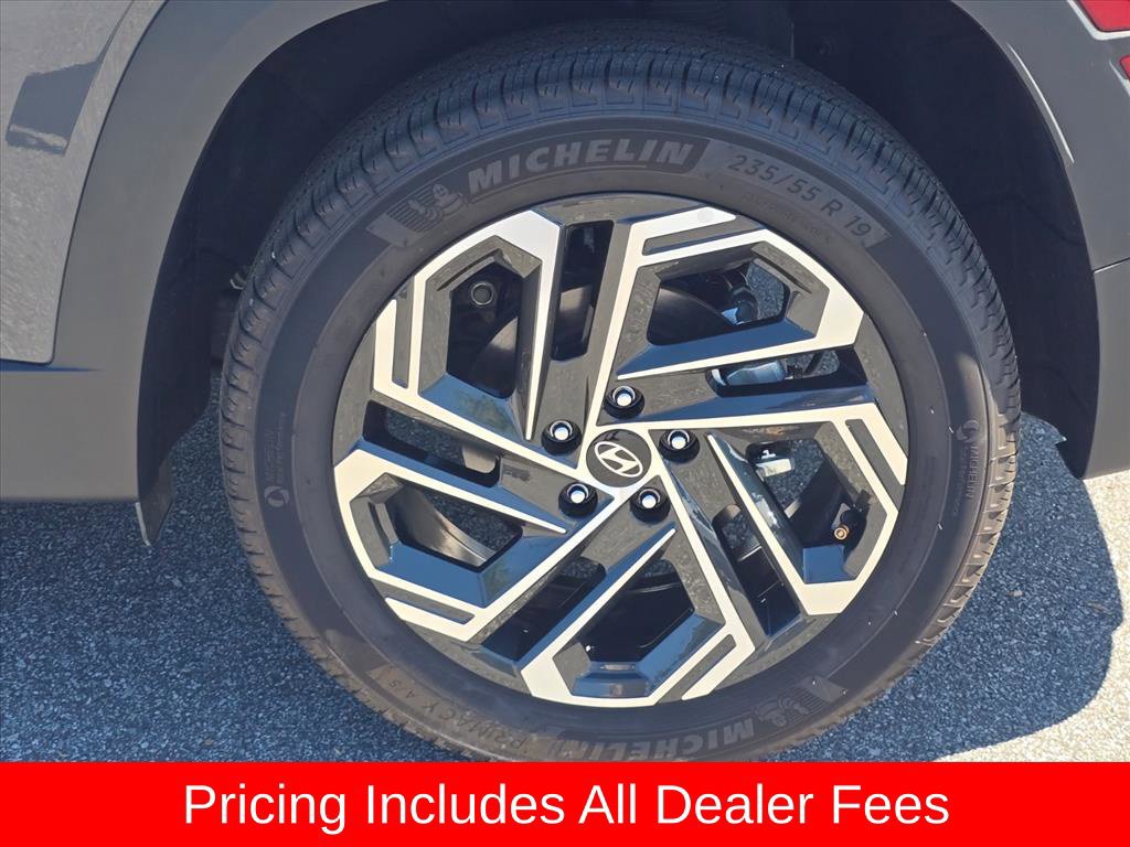 Used 2025 Hyundai Tucson Limited AWD/4WD image 16
