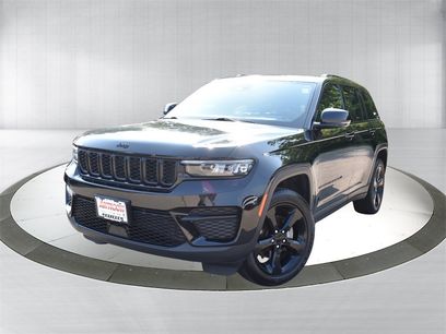 Used 2023 Jeep Grand Cherokee Altitude