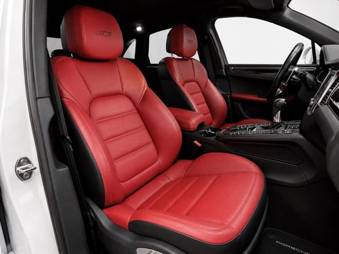 Used 2017 Porsche Macan GTS AWD/4WD image 20