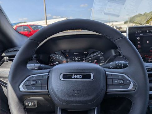 New 2026 Jeep Compass Latitude AWD/4WD image 22