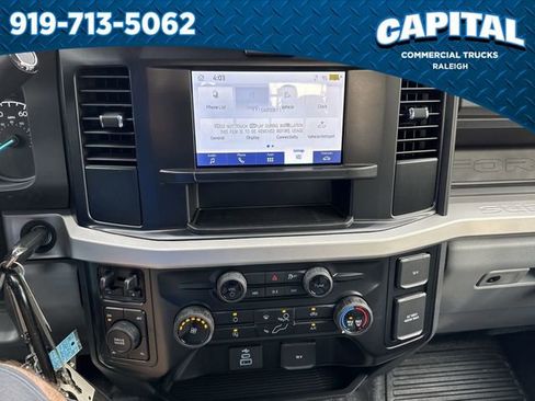 New 2026 Ford F250 XL w/ XL Chrome Package AWD/4WD image 26
