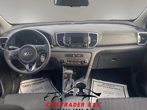 Used 2017 Kia Sportage LX FWD image 9