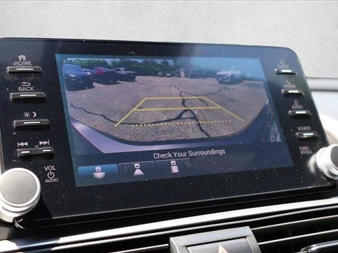 Used 2018 Honda Accord Sport image 15
