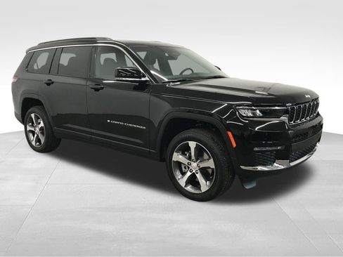 New 2025 Jeep Grand Cherokee L Limited image 7