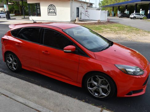 Used 2013 Ford Focus ST image 39