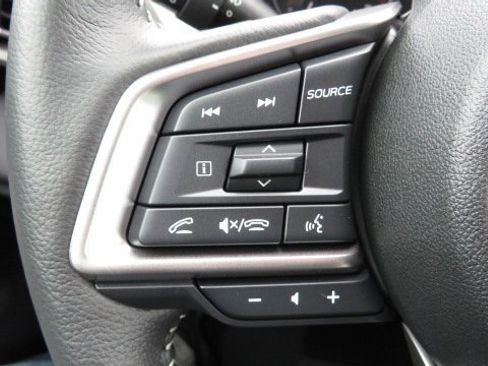 Used 2025 Subaru Outback Limited image 24