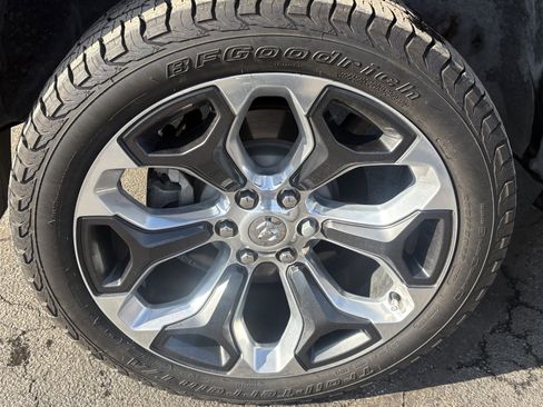 Used 2021 RAM 1500 Limited image 14