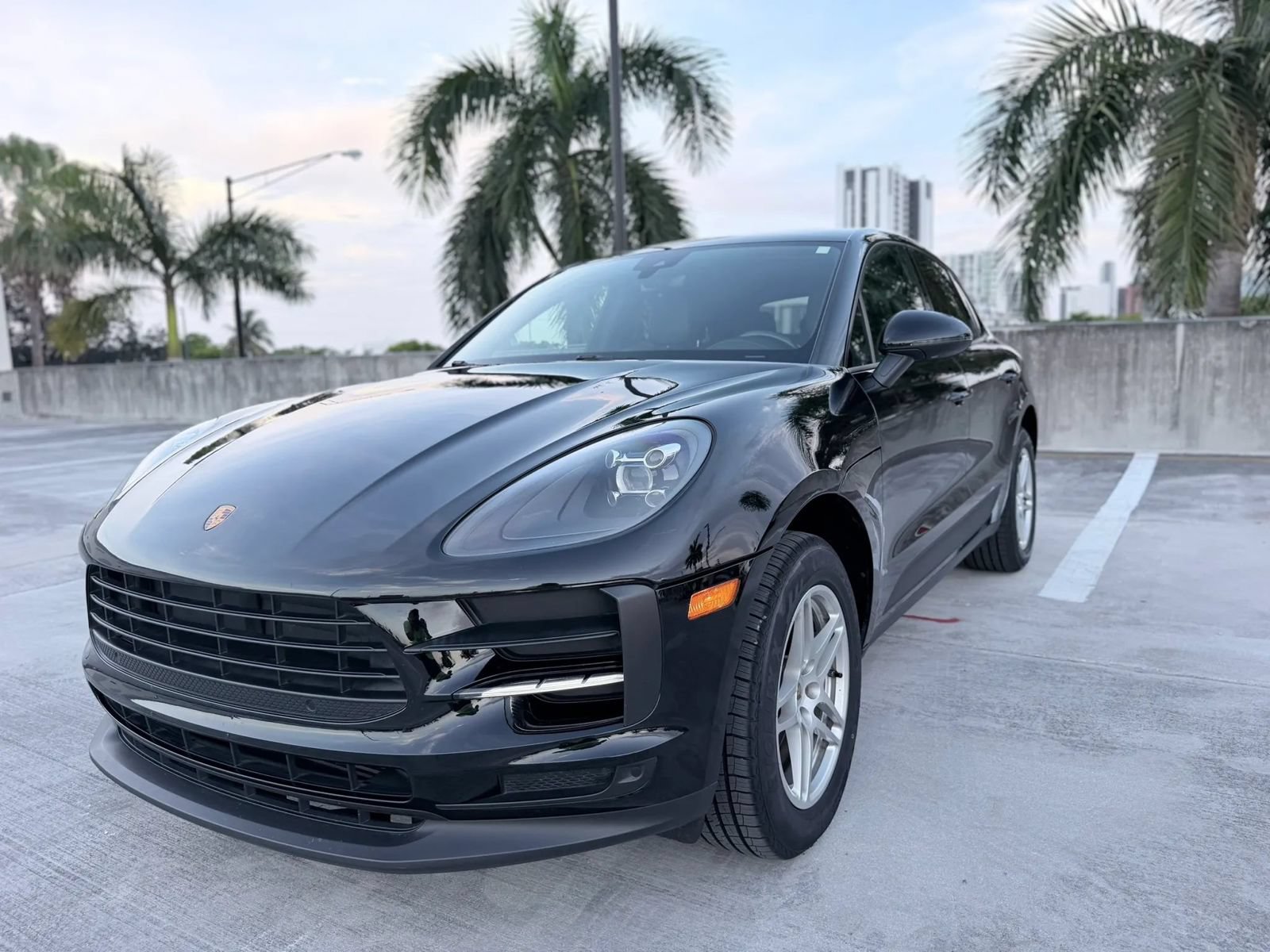 Used 2020 Porsche Macan AWD/4WD image 25