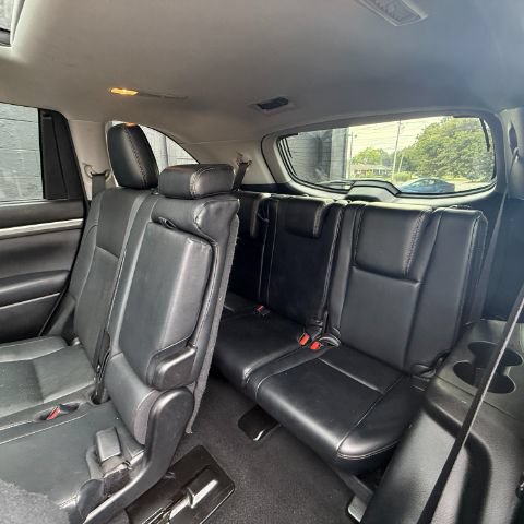 Used 2017 Toyota Highlander Limited Platinum AWD/4WD image 8