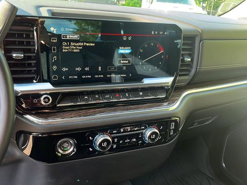 Used 2024 GMC Sierra 1500 Elevation AWD/4WD image 23