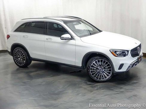 Used 2021 Mercedes-Benz GLC 300 4MATIC image 5