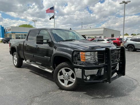Used 2012 GMC Sierra 2500 SLE w/ SLE Preferred Package AWD/4WD image 1