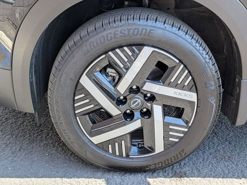 Certified 2026 Nissan Kicks SV image 11