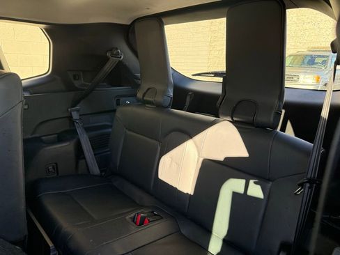 Used 2023 Mitsubishi Outlander SE image 23