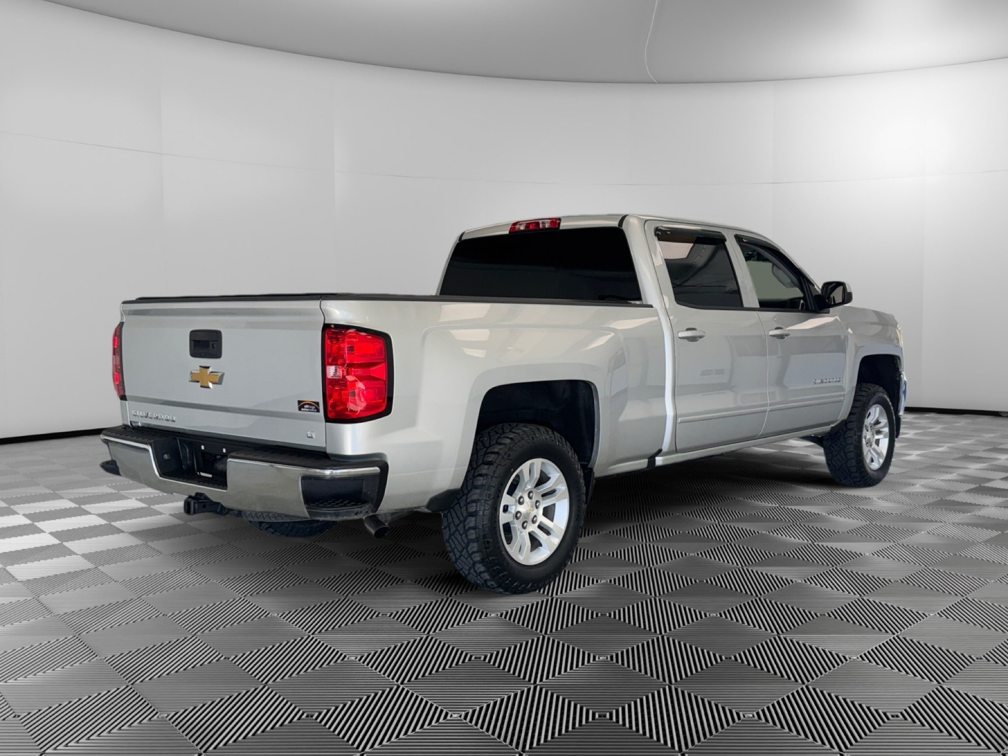 Used 2017 Chevrolet Silverado 1500 LT w/ All Star Edition AWD/4WD image 8