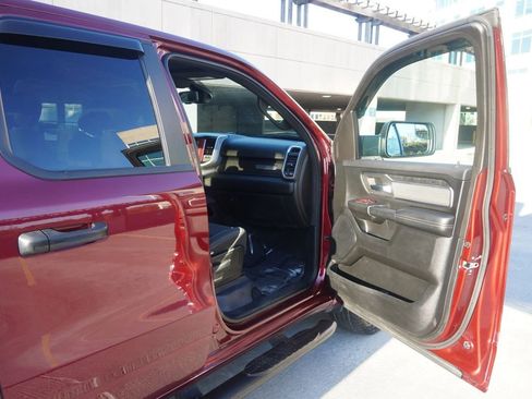 Used 2019 RAM 1500 Big Horn AWD/4WD image 23