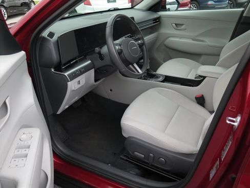 Used 2025 Hyundai Kona SEL FWD image 10