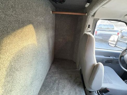 Used 2006 Ford E-450 and Econoline 450 image 14