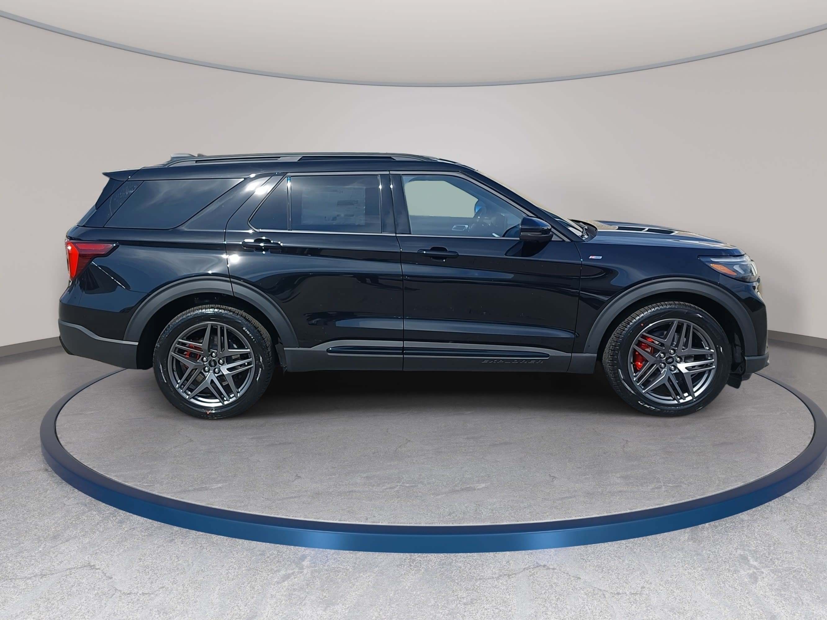 New 2026 Ford Explorer ST-Line w/ ST-Line Street Pack RWD image 4