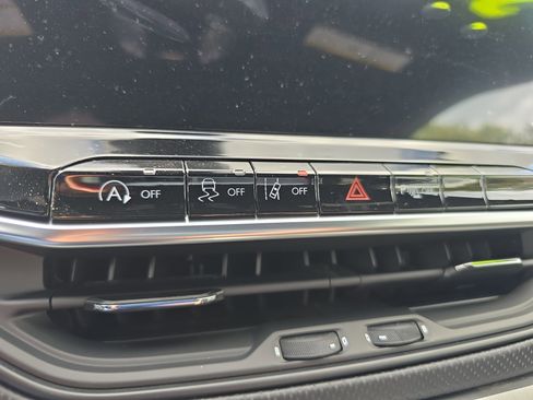 New 2025 Jeep Compass Trailhawk w/ Trailhawk Elite Group image 27