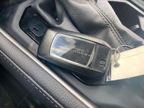 Used 2024 Toyota Grand Highlander AWD image 14
