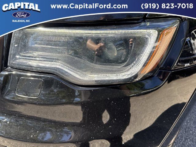 Used 2019 Jeep Grand Cherokee Limited X AWD/4WD image 11