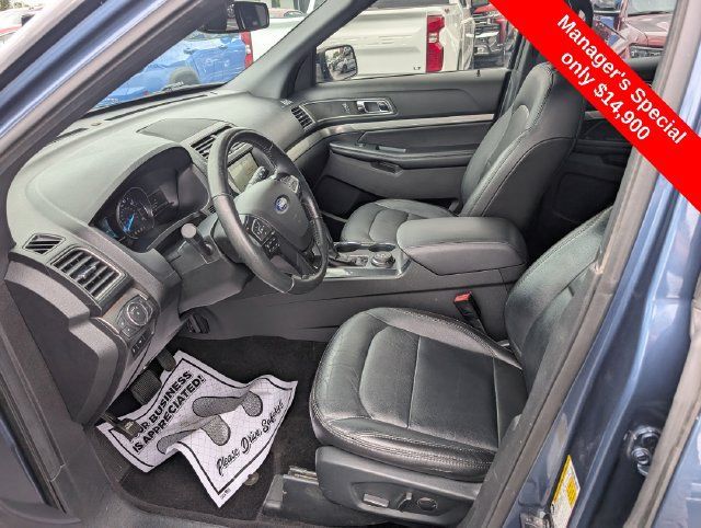 Used 2018 Ford Explorer XLT w/ Equipment Group 202A AWD/4WD image 15