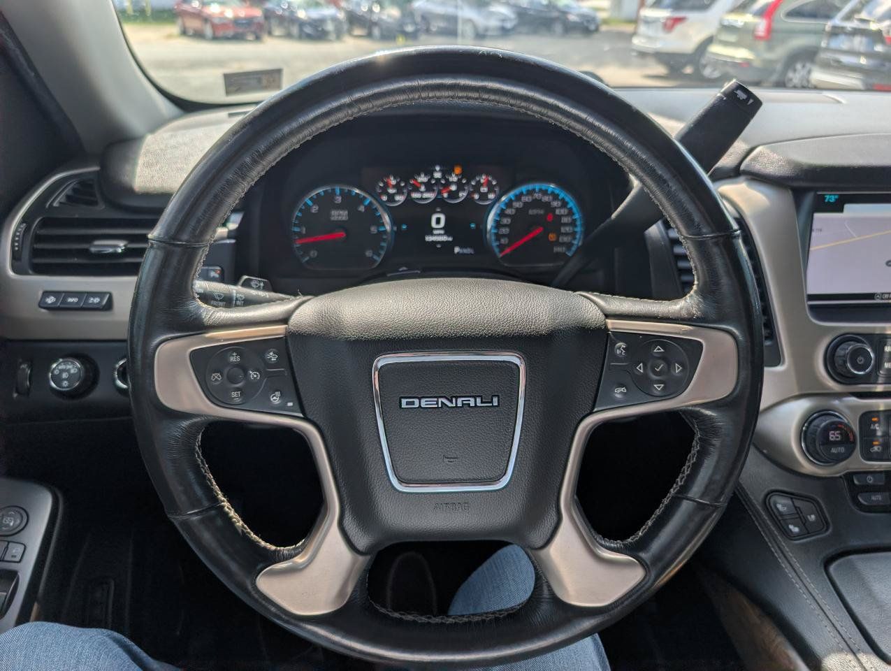 Used 2018 GMC Yukon Denali AWD/4WD image 19