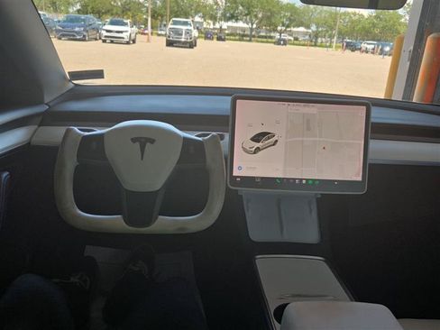 Used 2021 Tesla Model 3 Standard Range Plus RWD image 6