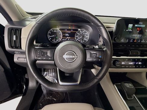 Used 2023 Nissan Pathfinder SL w/ SL Premium Package image 13