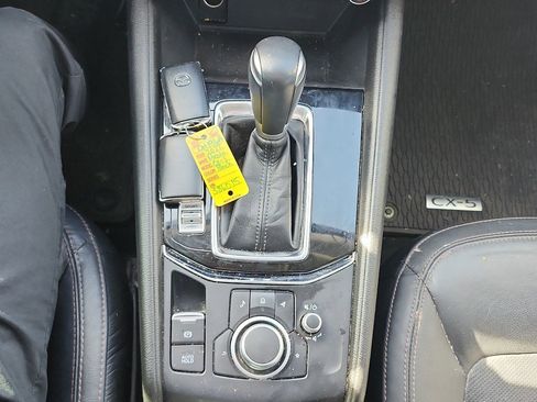 Used 2022 MAZDA CX-5 AWD 2.5 S w/ Preferred Package image 25