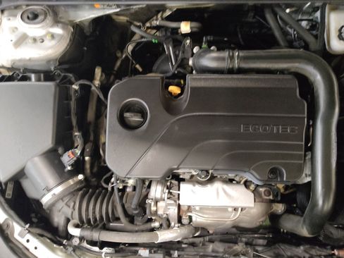 Used 2021 Chevrolet Malibu LS FWD image 30
