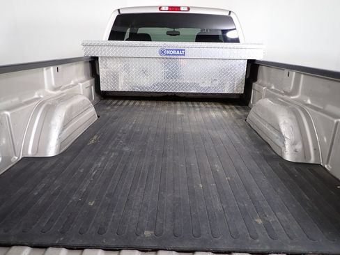 Used 2005 GMC Sierra 3500 SLE w/ Heavy-Duty Power Package AWD/4WD image 16