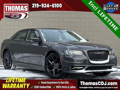 Certified 2023 Chrysler 300 Touring L image 1